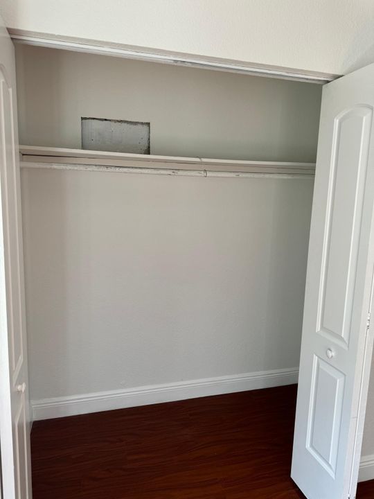 For Sale: $225,000 (3 beds, 1 baths, 1220 Square Feet)