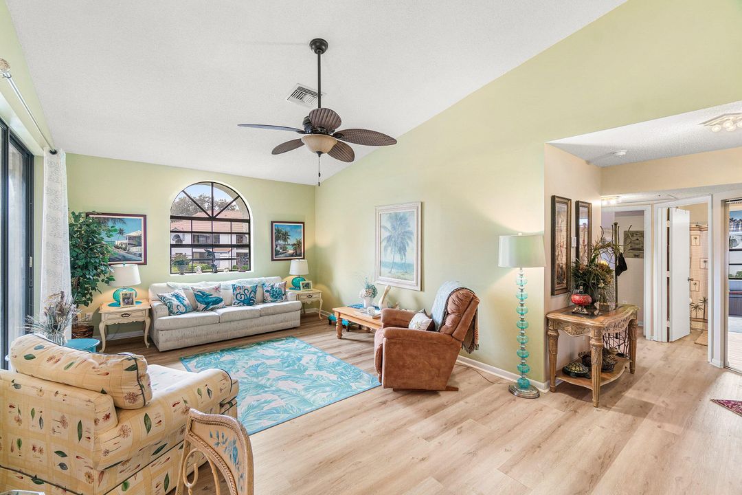 En Venta: $199,999 (3 camas, 2 baños, 1134 Pies cuadrados)