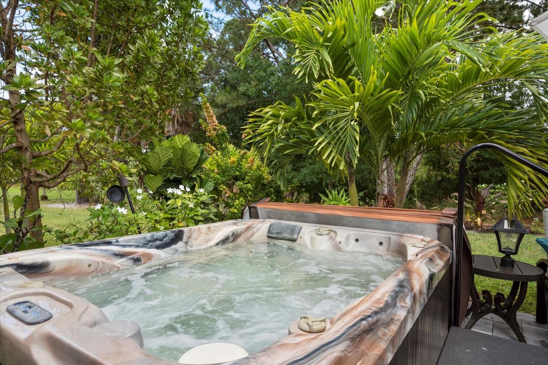 For Sale: $439,000 (2 beds, 2 baths, 1344 Square Feet)