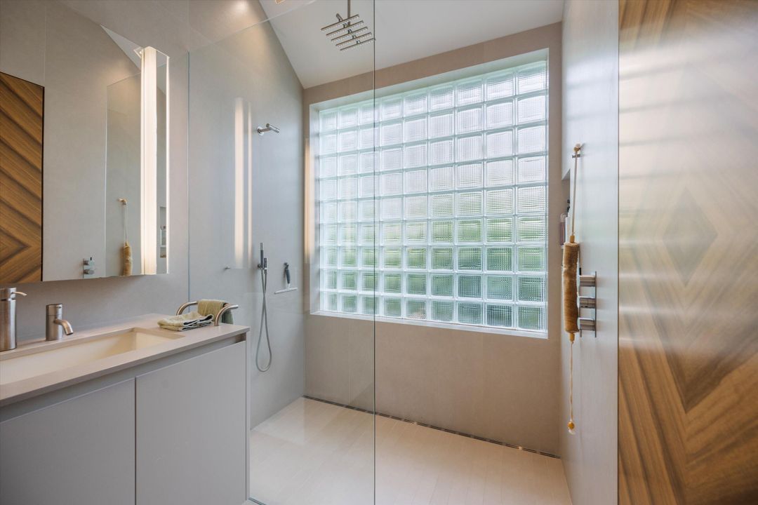 For Sale: $3,495,000 (4 beds, 4 baths, 3427 Square Feet)