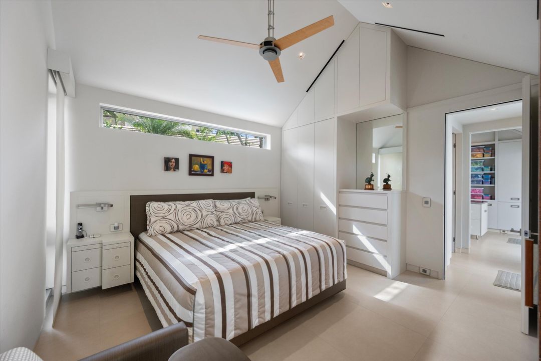 For Sale: $3,495,000 (4 beds, 4 baths, 3427 Square Feet)