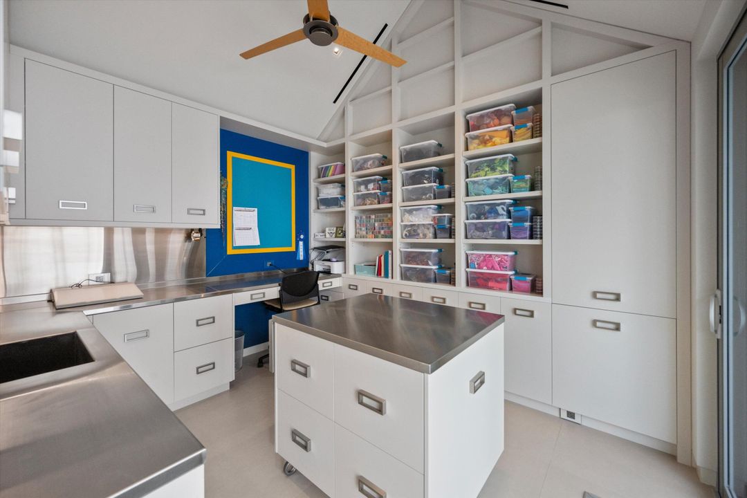 For Sale: $3,495,000 (4 beds, 4 baths, 3427 Square Feet)