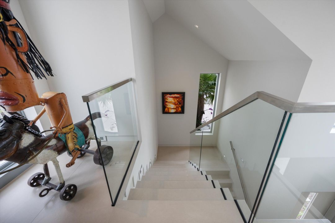 For Sale: $3,495,000 (4 beds, 4 baths, 3427 Square Feet)