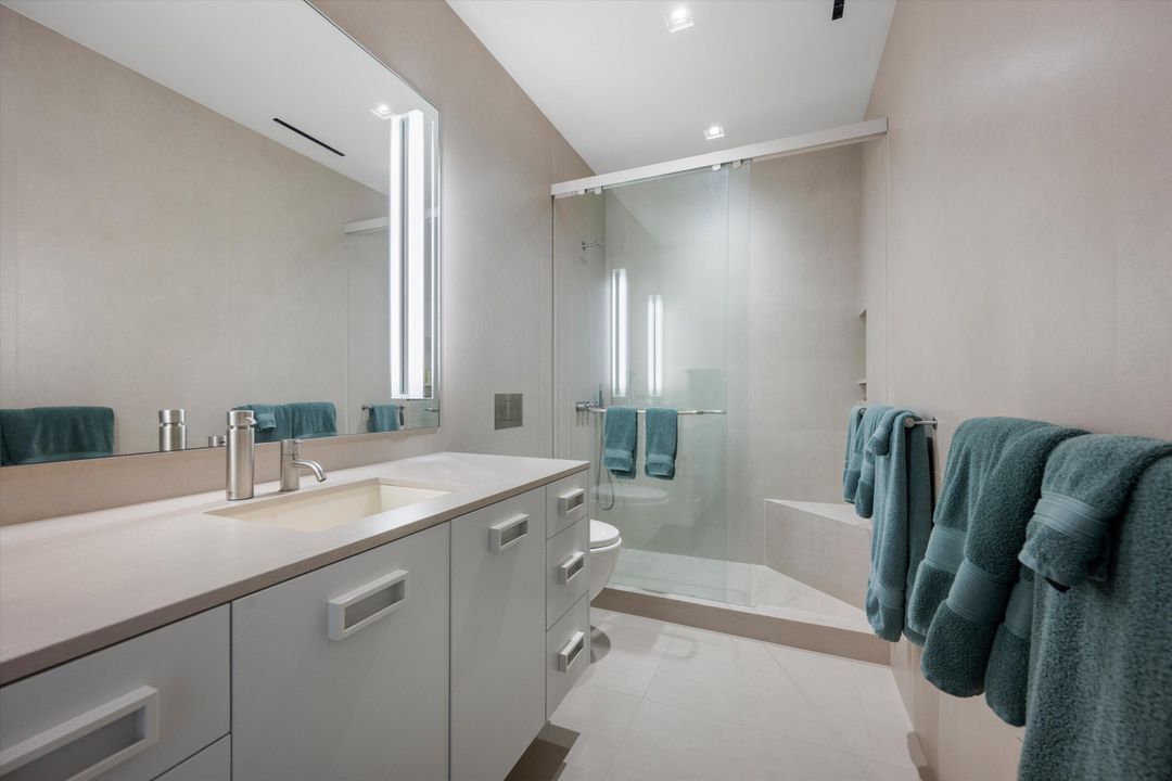 For Sale: $3,495,000 (4 beds, 4 baths, 3427 Square Feet)