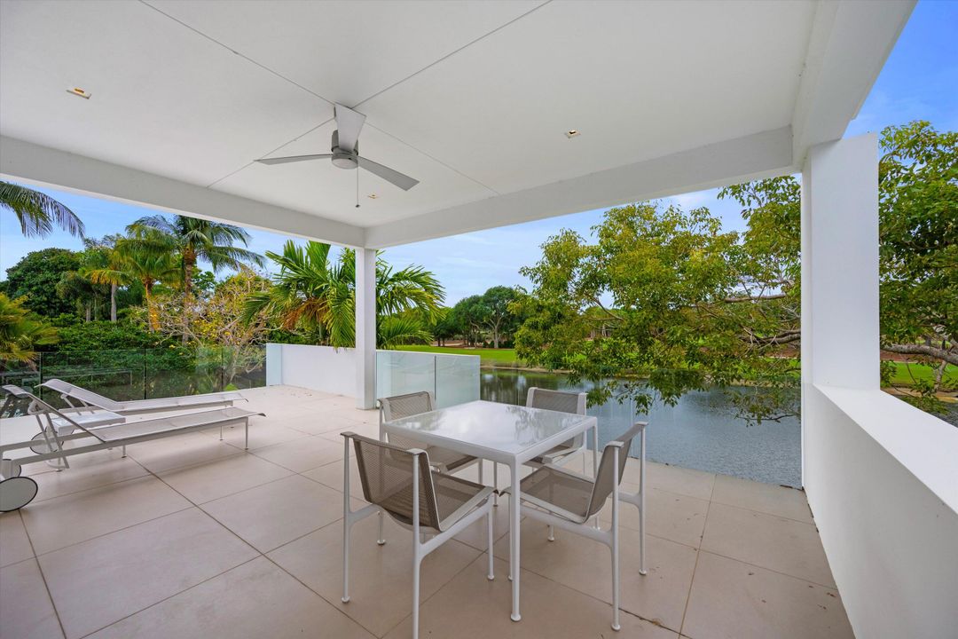 For Sale: $3,495,000 (4 beds, 4 baths, 3427 Square Feet)