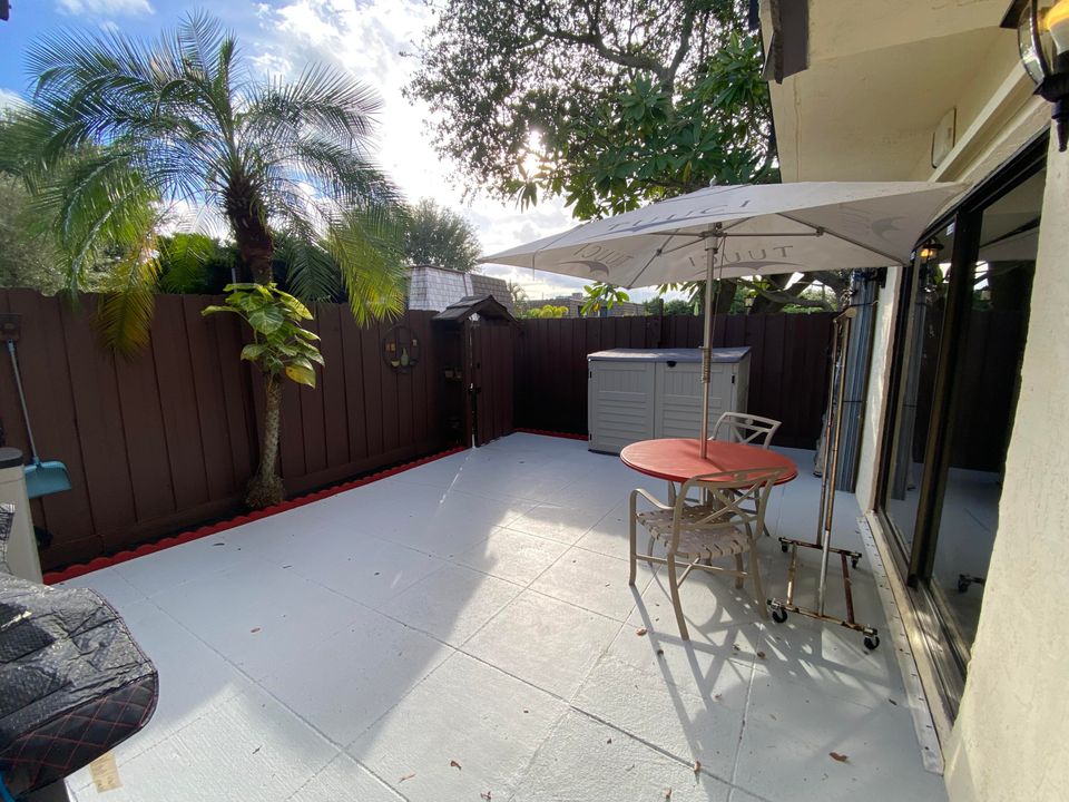 En Venta: $285,000 (2 camas, 2 baños, 1236 Pies cuadrados)