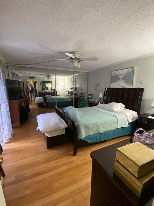 En Venta: $285,000 (2 camas, 2 baños, 1236 Pies cuadrados)