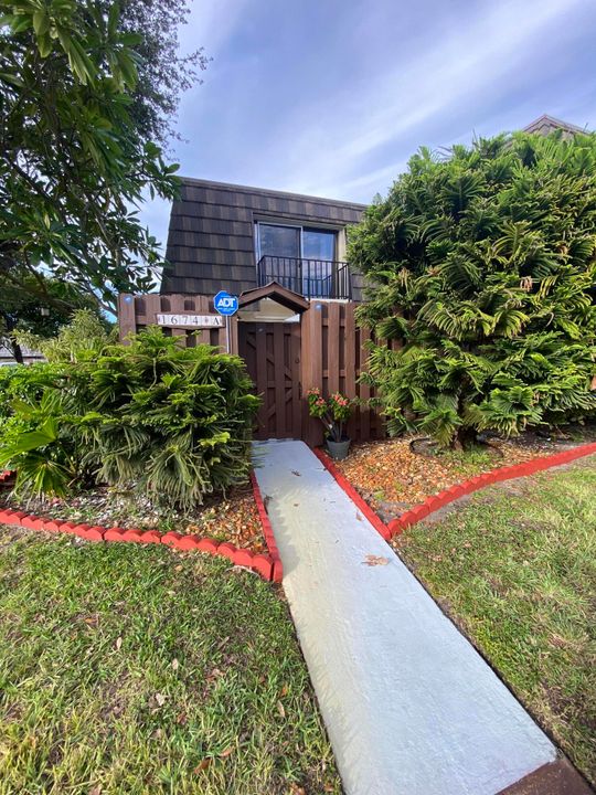 En Venta: $285,000 (2 camas, 2 baños, 1236 Pies cuadrados)