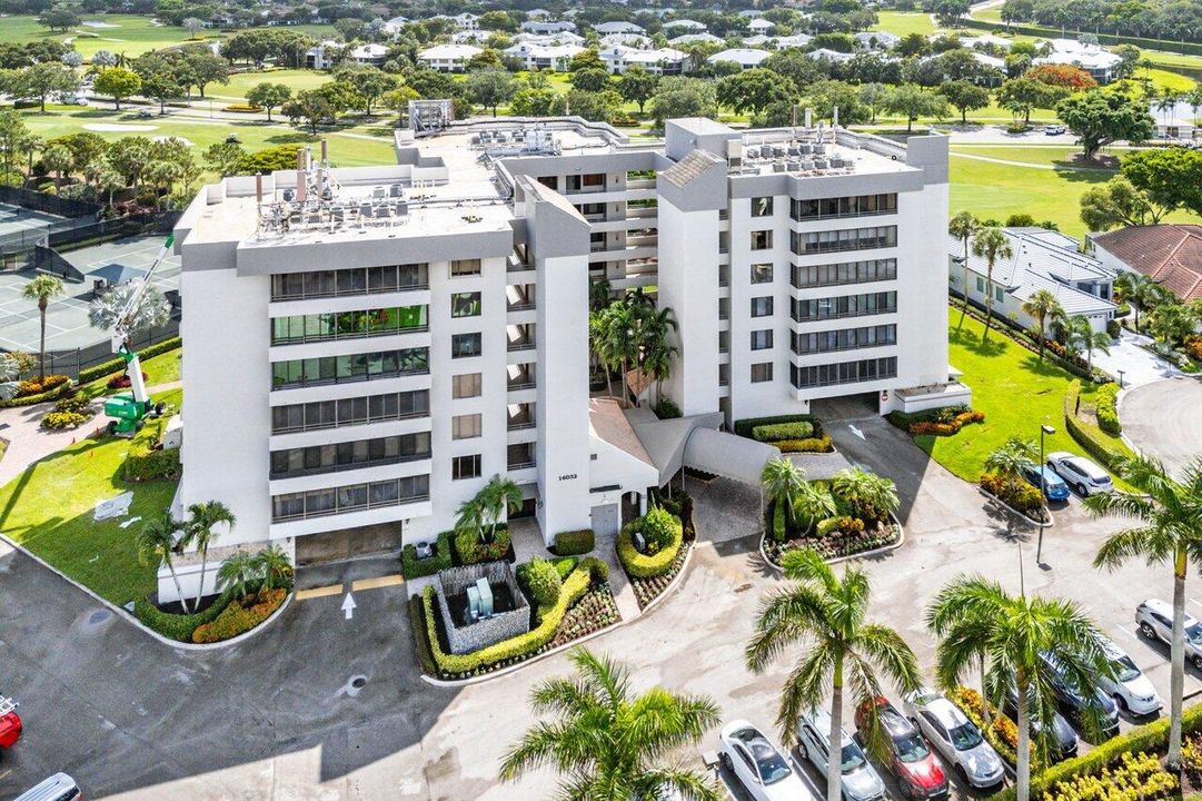 For Rent: $5,200 (2 beds, 2 baths, 1521 Square Feet)