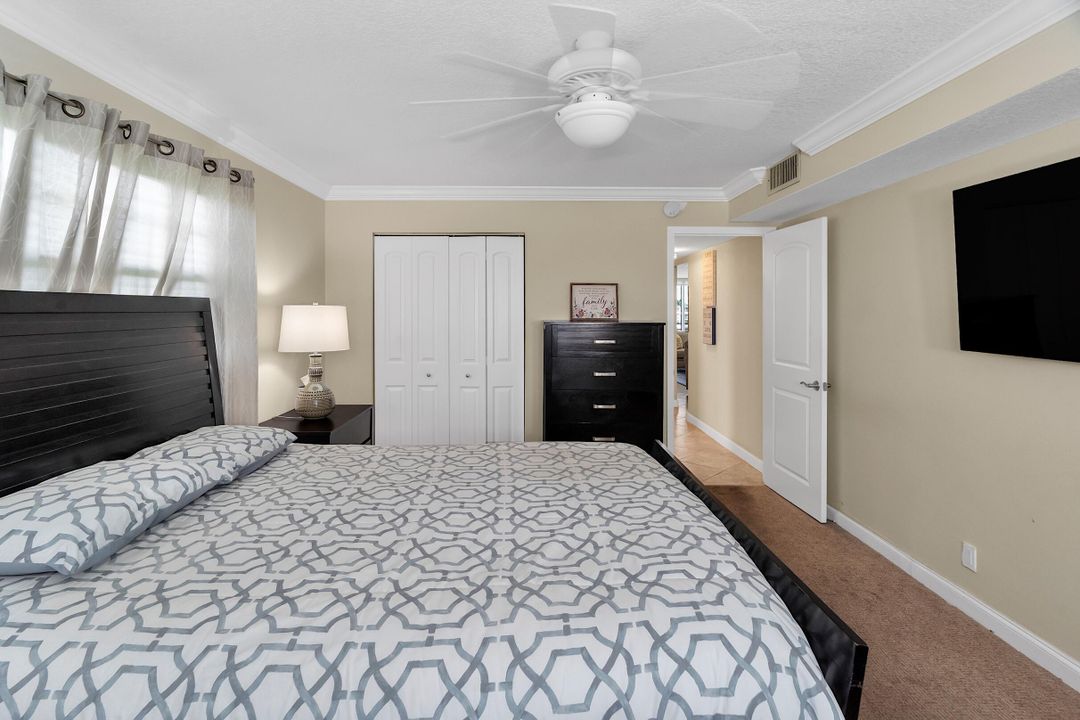 Activo con contrato: $245,000 (2 camas, 2 baños, 1185 Pies cuadrados)