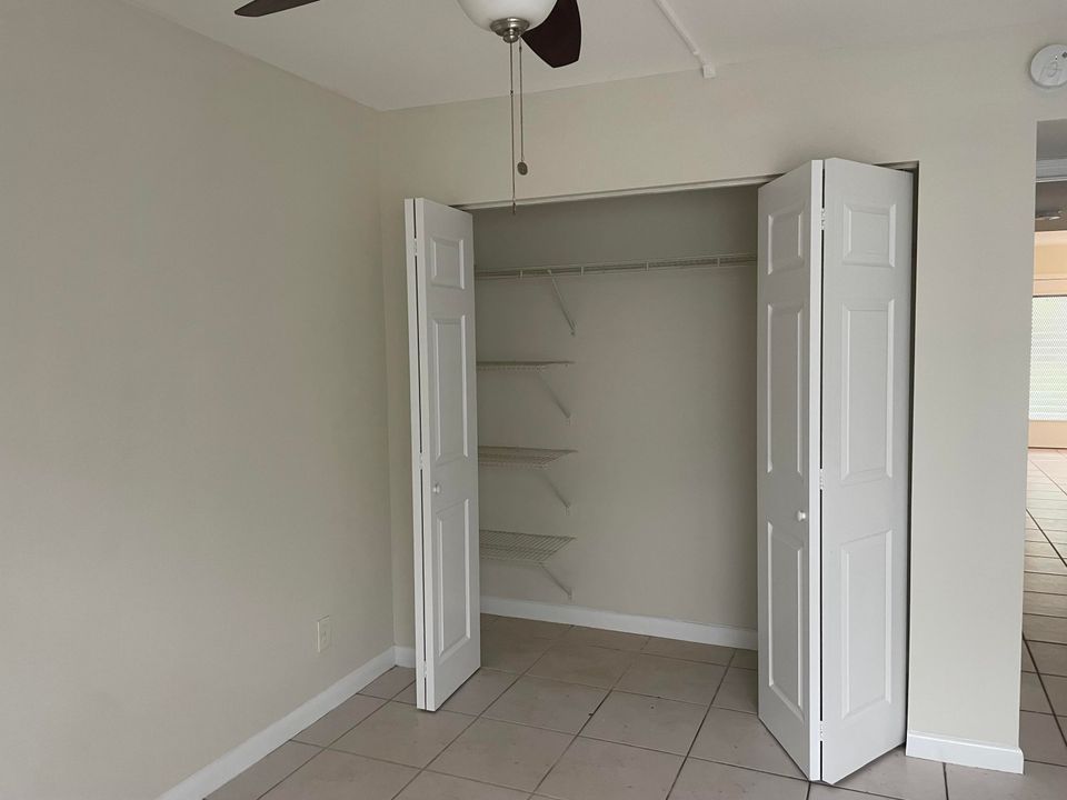 For Rent: $1,750 (2 beds, 2 baths, 910 Square Feet)