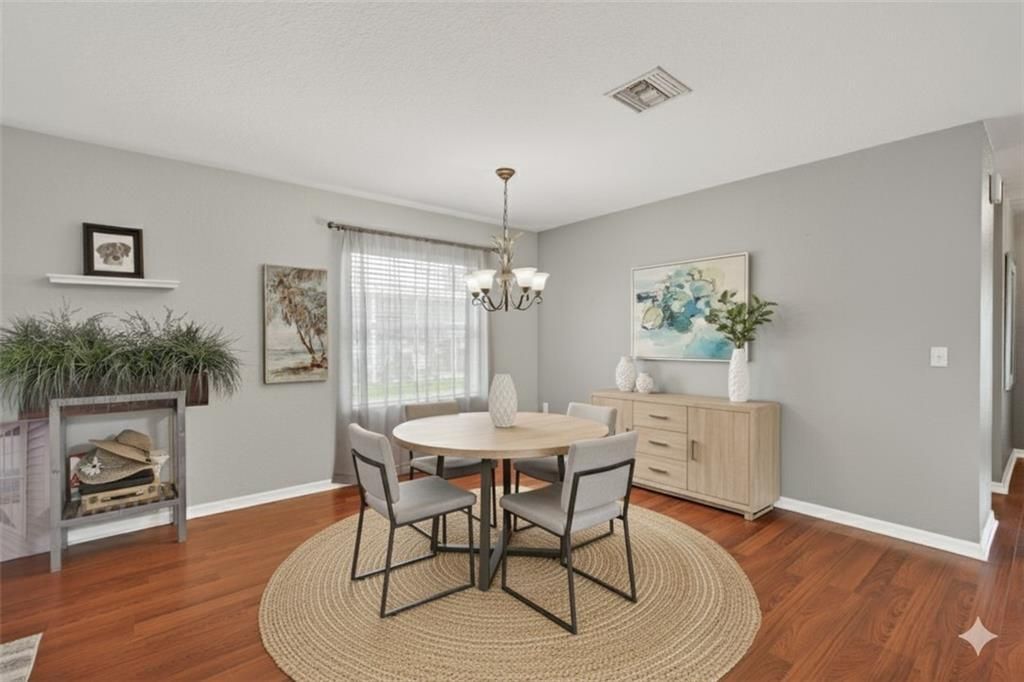 На продажу: $169,000 (2 спален, 2 ванн, 1319 Квадратных фут)