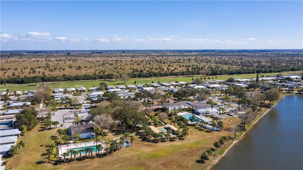 На продажу: $169,000 (2 спален, 2 ванн, 1319 Квадратных фут)