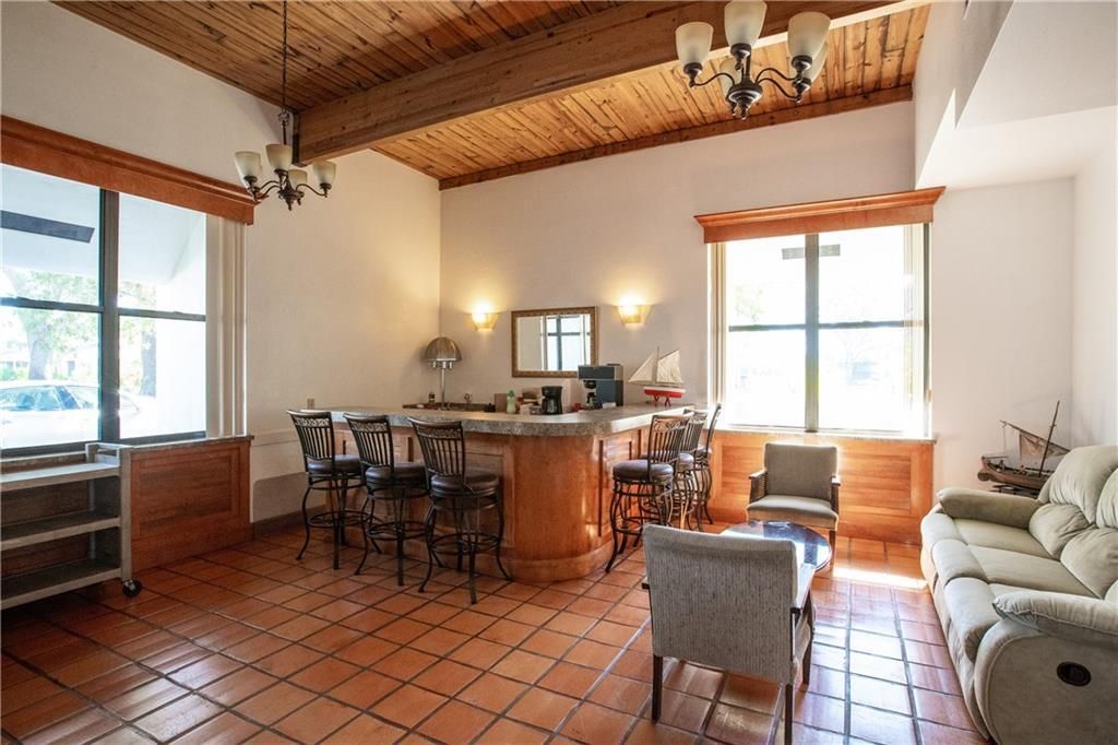 На продажу: $169,000 (2 спален, 2 ванн, 1319 Квадратных фут)