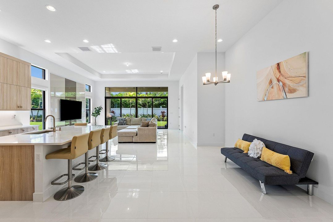 For Rent: $10,000 (3 beds, 3 baths, 2573 Square Feet)