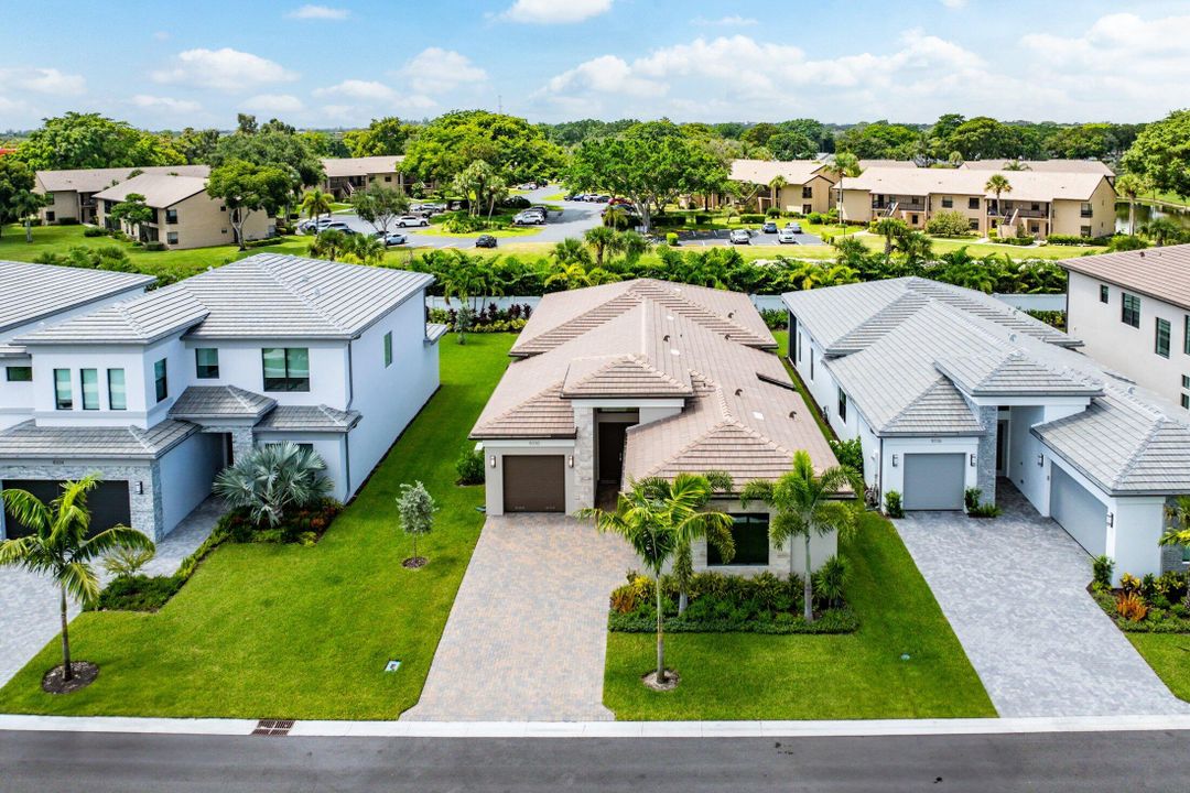 For Rent: $10,000 (3 beds, 3 baths, 2573 Square Feet)