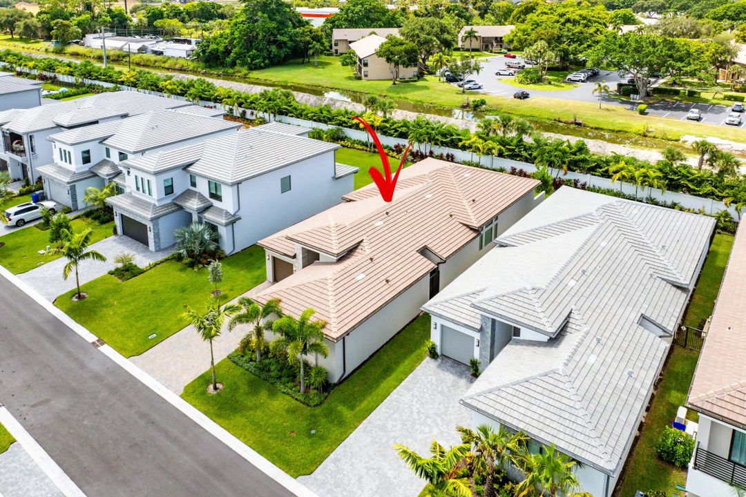 For Rent: $10,000 (3 beds, 3 baths, 2573 Square Feet)