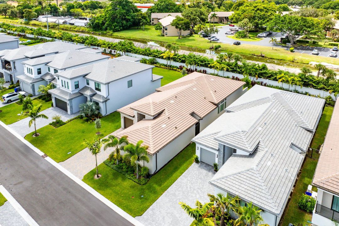 For Rent: $10,000 (3 beds, 3 baths, 2573 Square Feet)