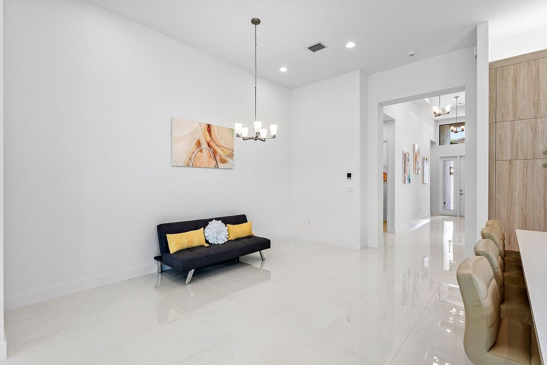 For Rent: $10,000 (3 beds, 3 baths, 2573 Square Feet)