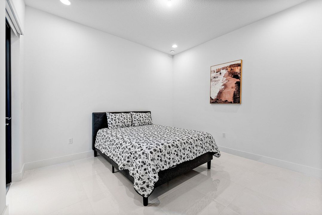 For Rent: $10,000 (3 beds, 3 baths, 2573 Square Feet)