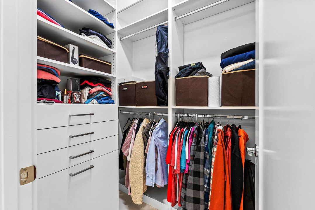 For Rent: $10,000 (3 beds, 3 baths, 2573 Square Feet)