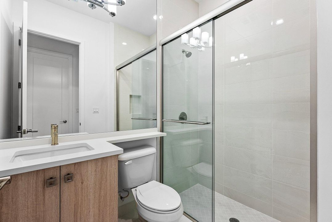 For Rent: $10,000 (3 beds, 3 baths, 2573 Square Feet)