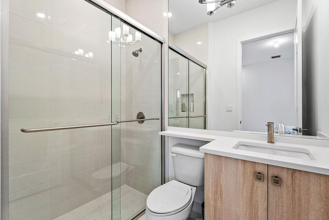 For Rent: $10,000 (3 beds, 3 baths, 2573 Square Feet)