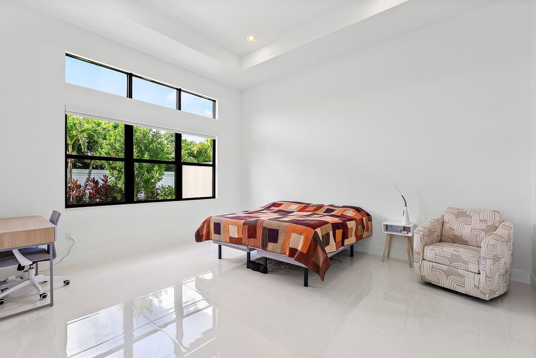 For Rent: $10,000 (3 beds, 3 baths, 2573 Square Feet)