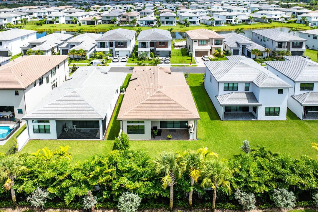 For Rent: $10,000 (3 beds, 3 baths, 2573 Square Feet)