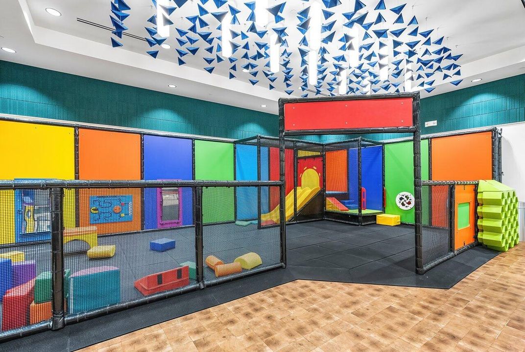 For Rent: $10,000 (3 beds, 3 baths, 2573 Square Feet)