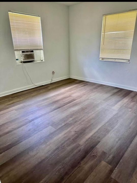 For Rent: $1,675 (3 beds, 1 baths, 1230 Square Feet)