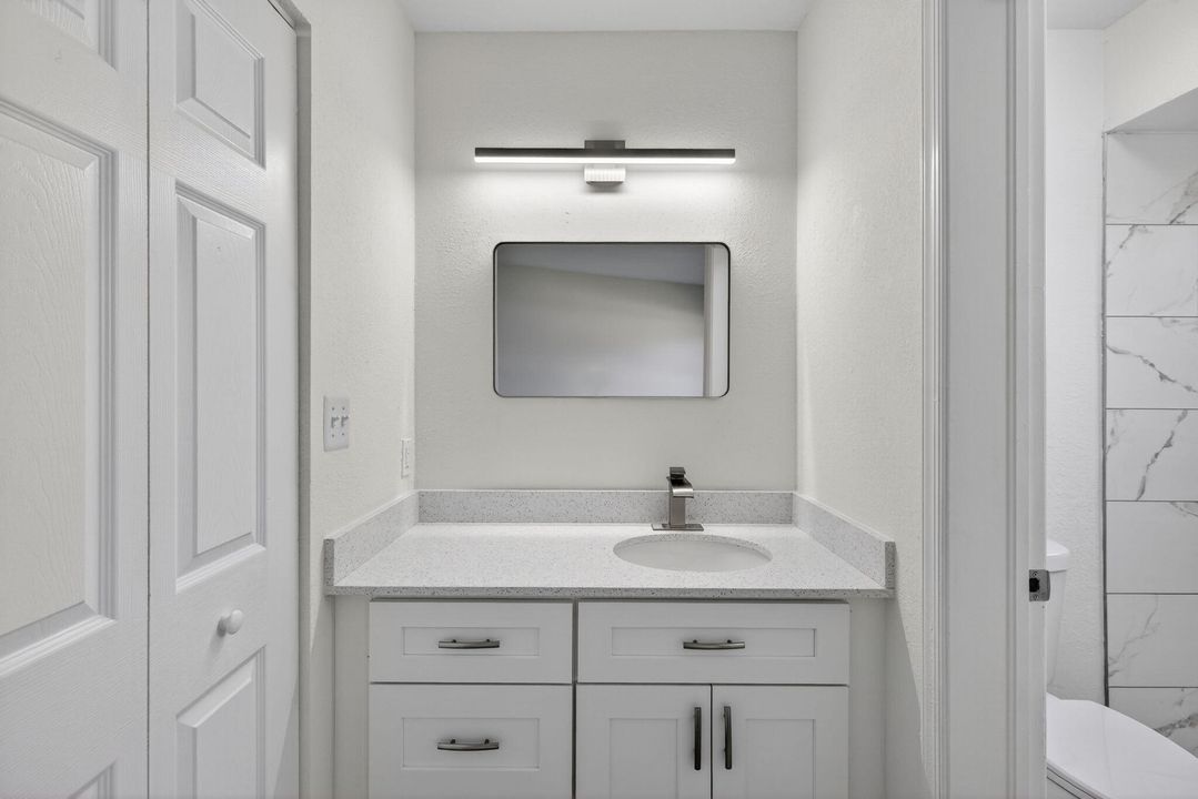 Active With Contract: $349,900 (3 beds, 2 baths, 1291 Square Feet)