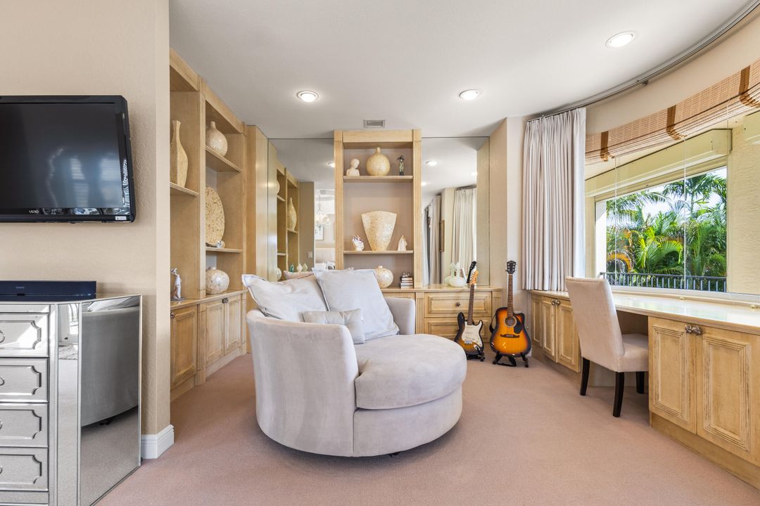 На продажу: $1,550,000 (5 спален, 4 ванн, 4086 Квадратных фут)