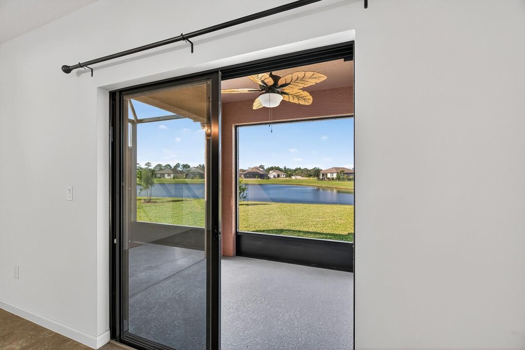 For Sale: $435,000 (4 beds, 2 baths, 1934 Square Feet)