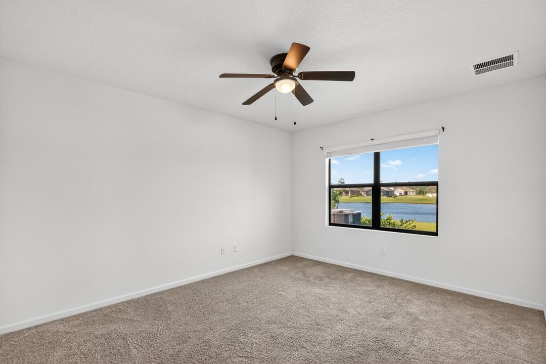 For Sale: $435,000 (4 beds, 2 baths, 1934 Square Feet)