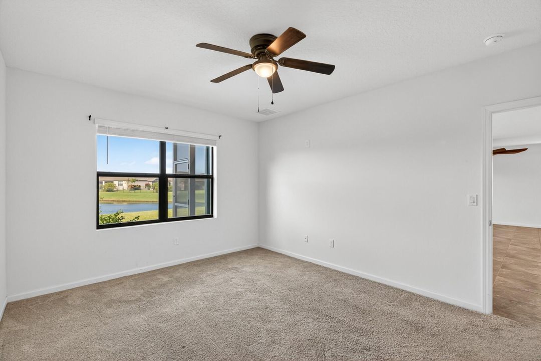 For Sale: $435,000 (4 beds, 2 baths, 1934 Square Feet)