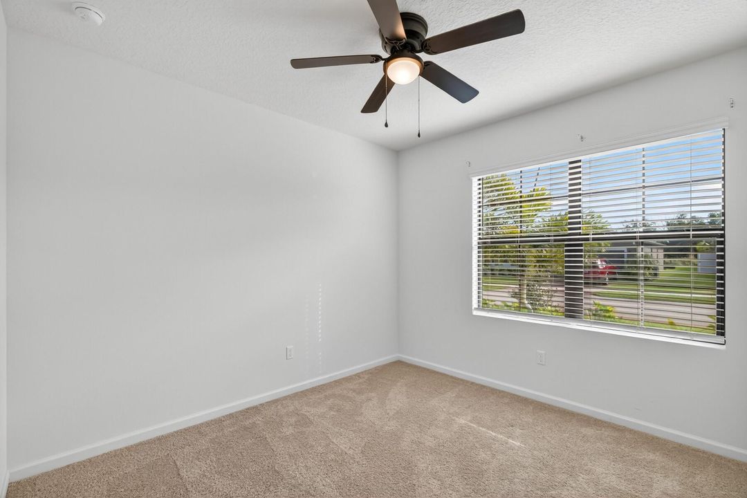 For Sale: $435,000 (4 beds, 2 baths, 1934 Square Feet)