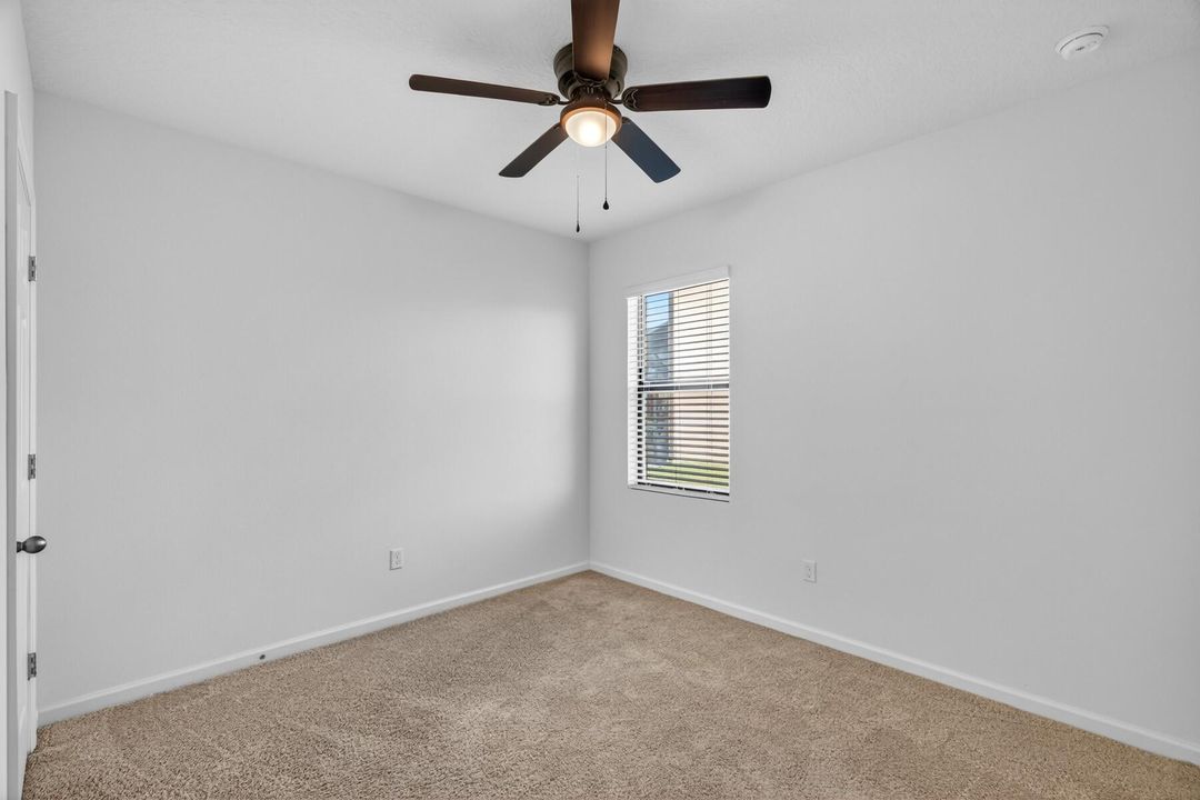 For Sale: $435,000 (4 beds, 2 baths, 1934 Square Feet)