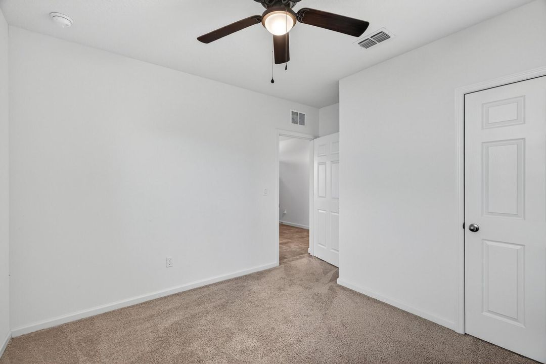 For Sale: $435,000 (4 beds, 2 baths, 1934 Square Feet)