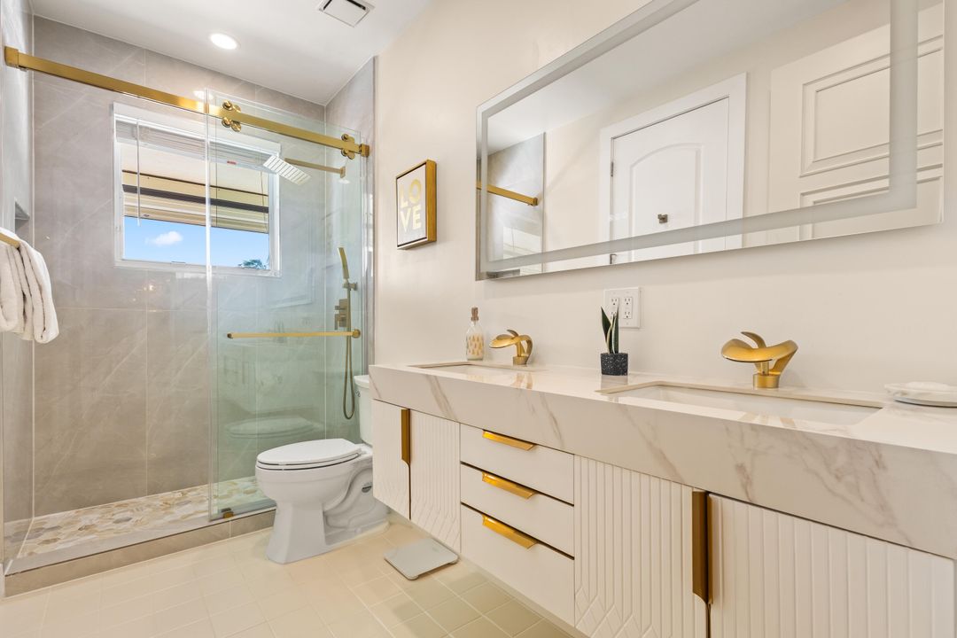 На продажу: $1,550,000 (5 спален, 4 ванн, 4086 Квадратных фут)