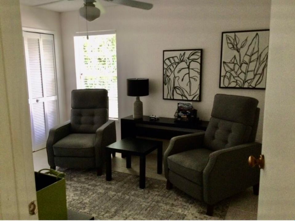 出租: $4,500 (4 贝兹, 2 浴室, 2373 平方英尺)