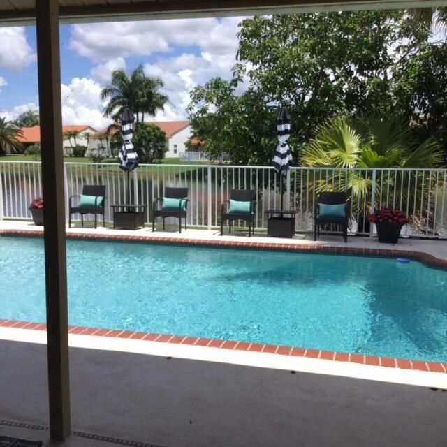 出租: $4,500 (4 贝兹, 2 浴室, 2373 平方英尺)