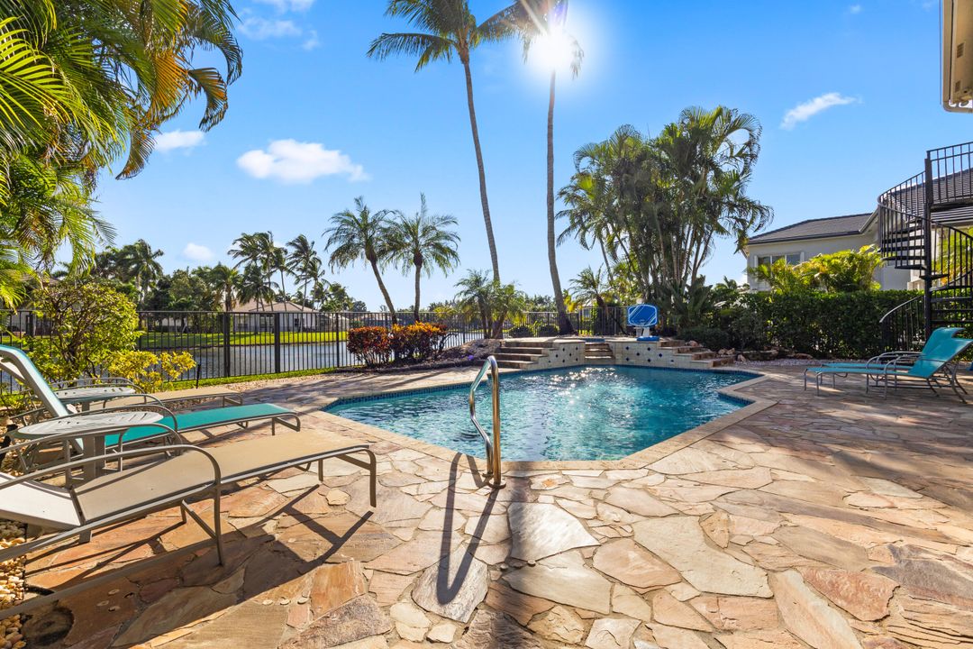 На продажу: $1,550,000 (5 спален, 4 ванн, 4086 Квадратных фут)