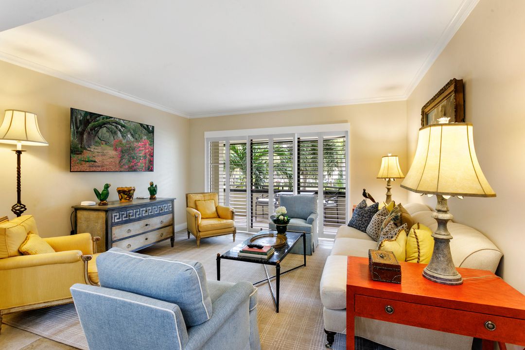 For Sale: $1,098,000 (3 beds, 3 baths, 2379 Square Feet)