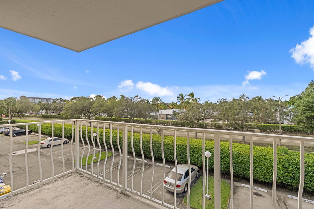 Под контрактом: $1,800 (2 спален, 2 ванн, 1133 Квадратных фут)