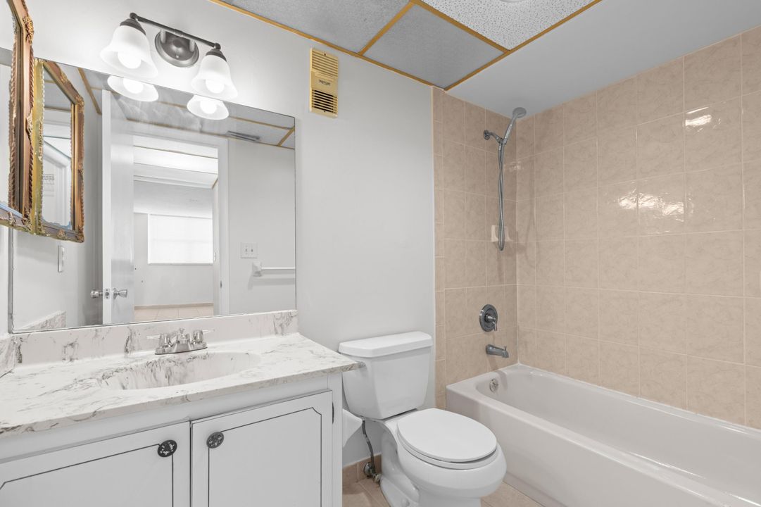 Под контрактом: $1,800 (2 спален, 2 ванн, 1133 Квадратных фут)