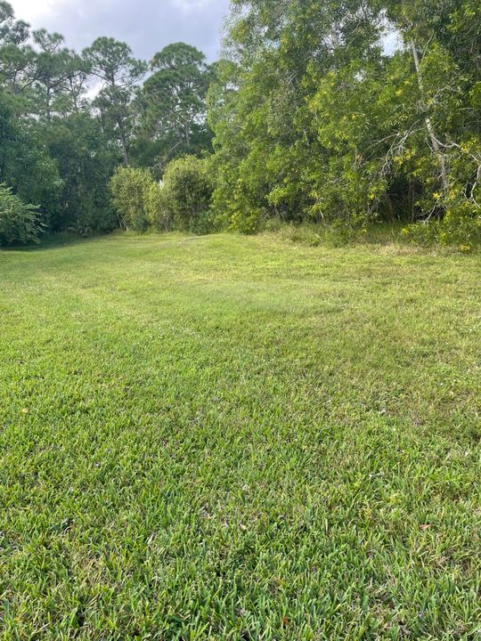 For Rent: $2,800 (4 beds, 2 baths, 1874 Square Feet)