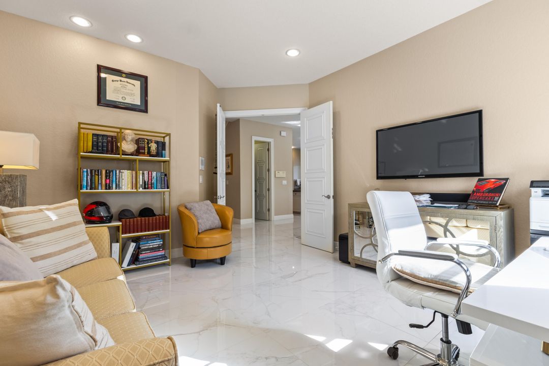 На продажу: $1,550,000 (5 спален, 4 ванн, 4086 Квадратных фут)