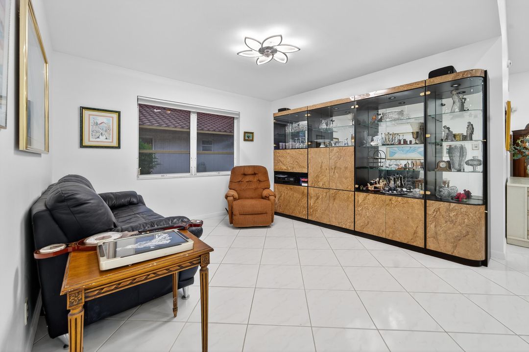 Active With Contract: $3,500 (2 beds, 2 baths, 1500 Square Feet)