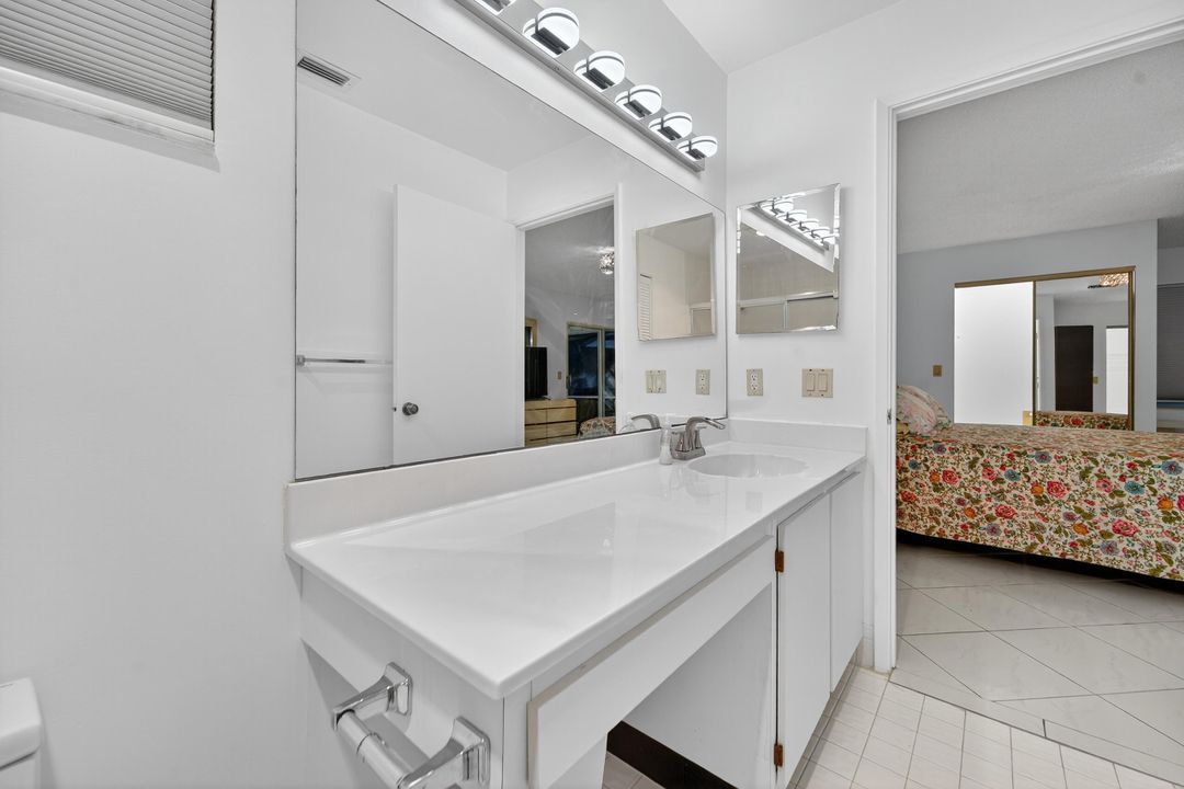 Active With Contract: $3,500 (2 beds, 2 baths, 1500 Square Feet)